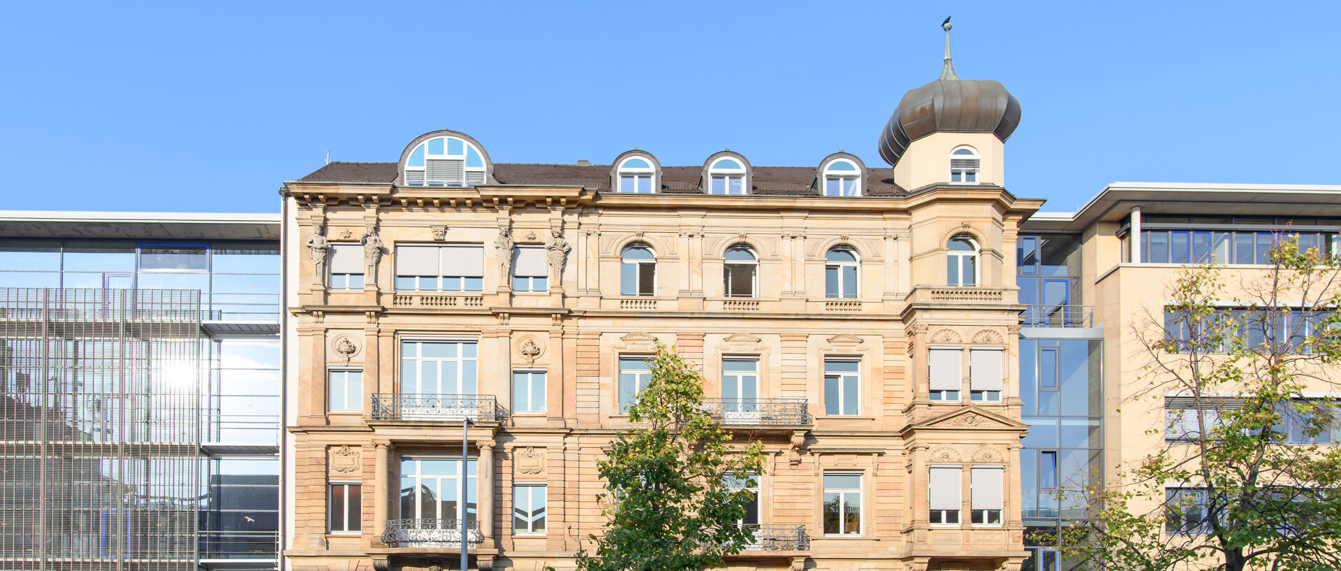 B6 Universitätsgebäude