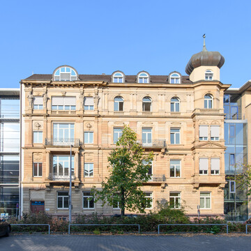 B6 Universitätsgebäude