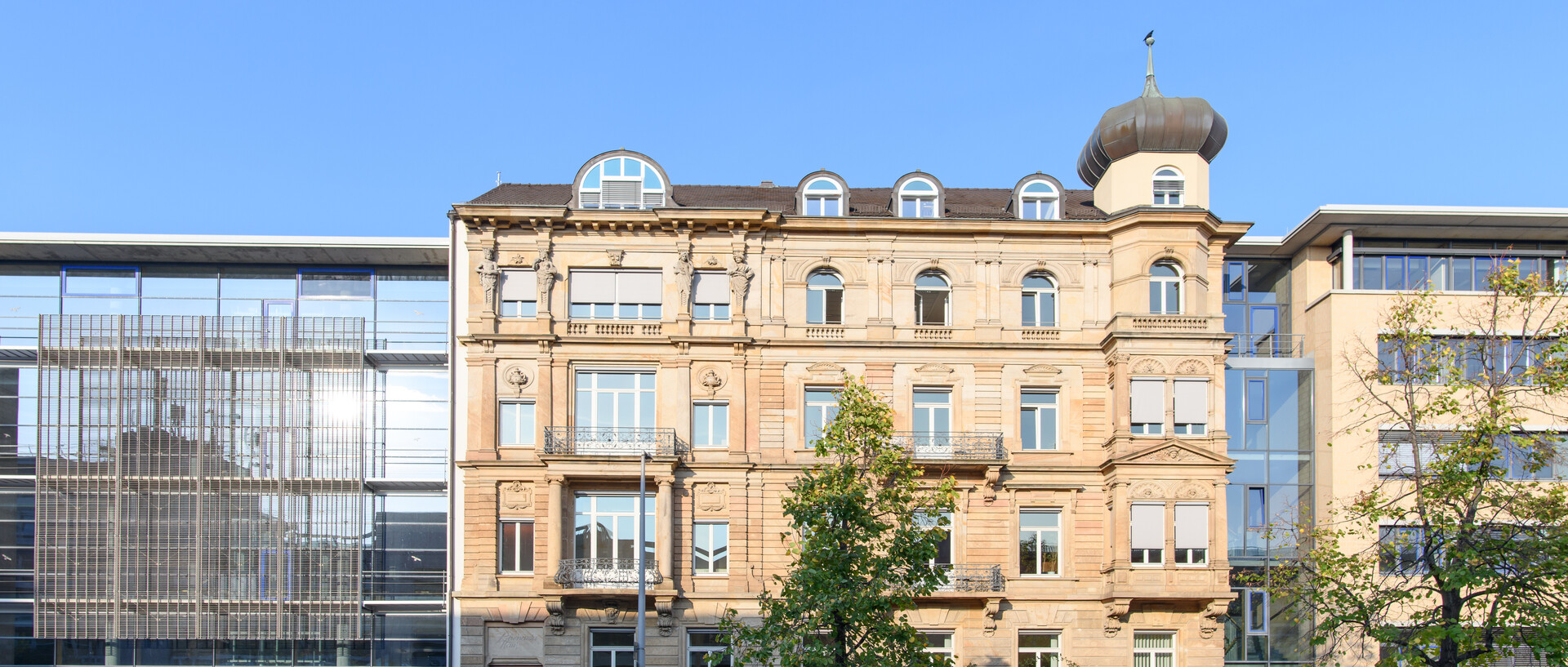 B6 Universitätsgebäude